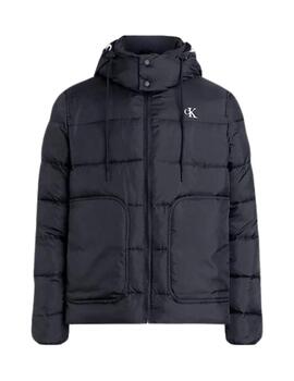 Chaqueta ligera Calvin Klein de plumas en material reciclado