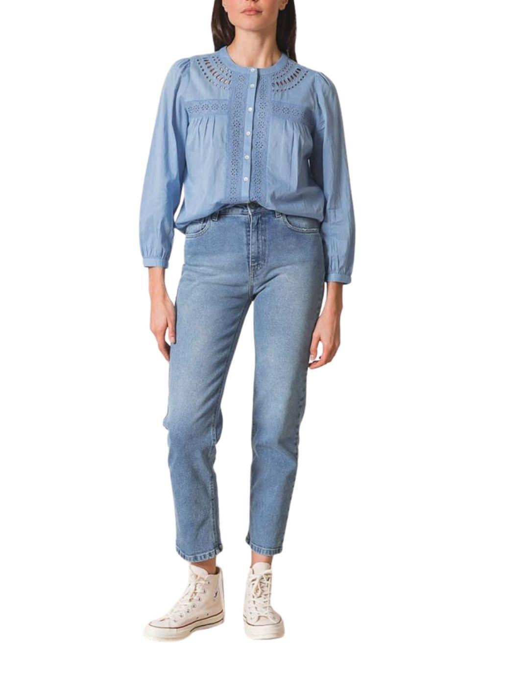 Camisa Indi & Cold con bordado Shiiffli de mujer
