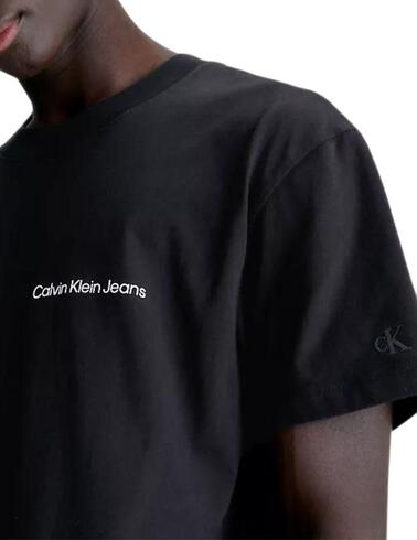 Camiseta Calvin Klein de algodón con logo en pecho de hombre