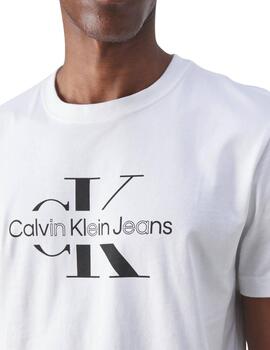 Camiseta Calvin Klein slim fit de algodón con monograma