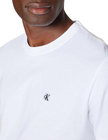 Camiseta Calvin Klein regular fit de algodón con monograma