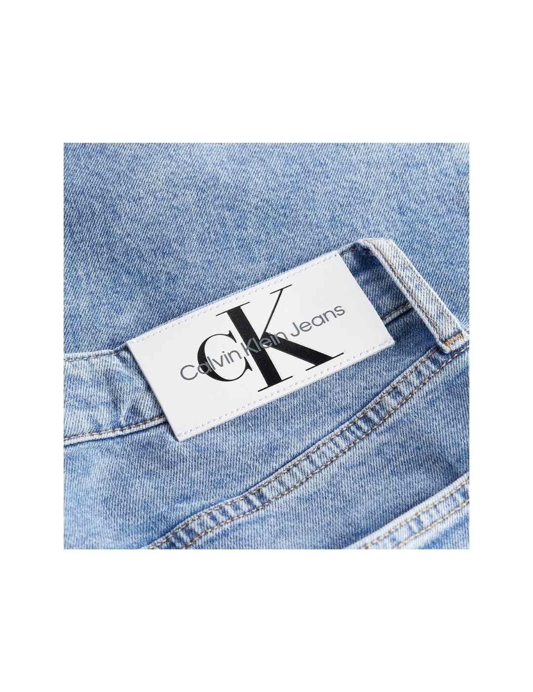 Short Calvin Klein regular fit en denim elástico para hombre