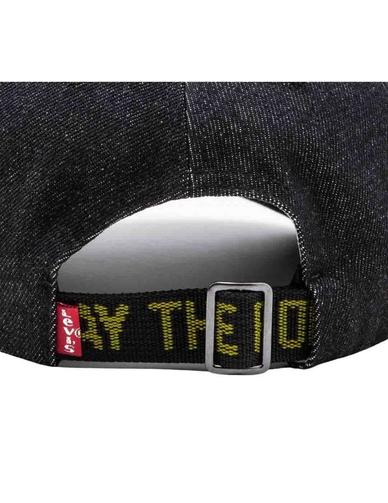 Gorra Levis edición especial Star Wars negra