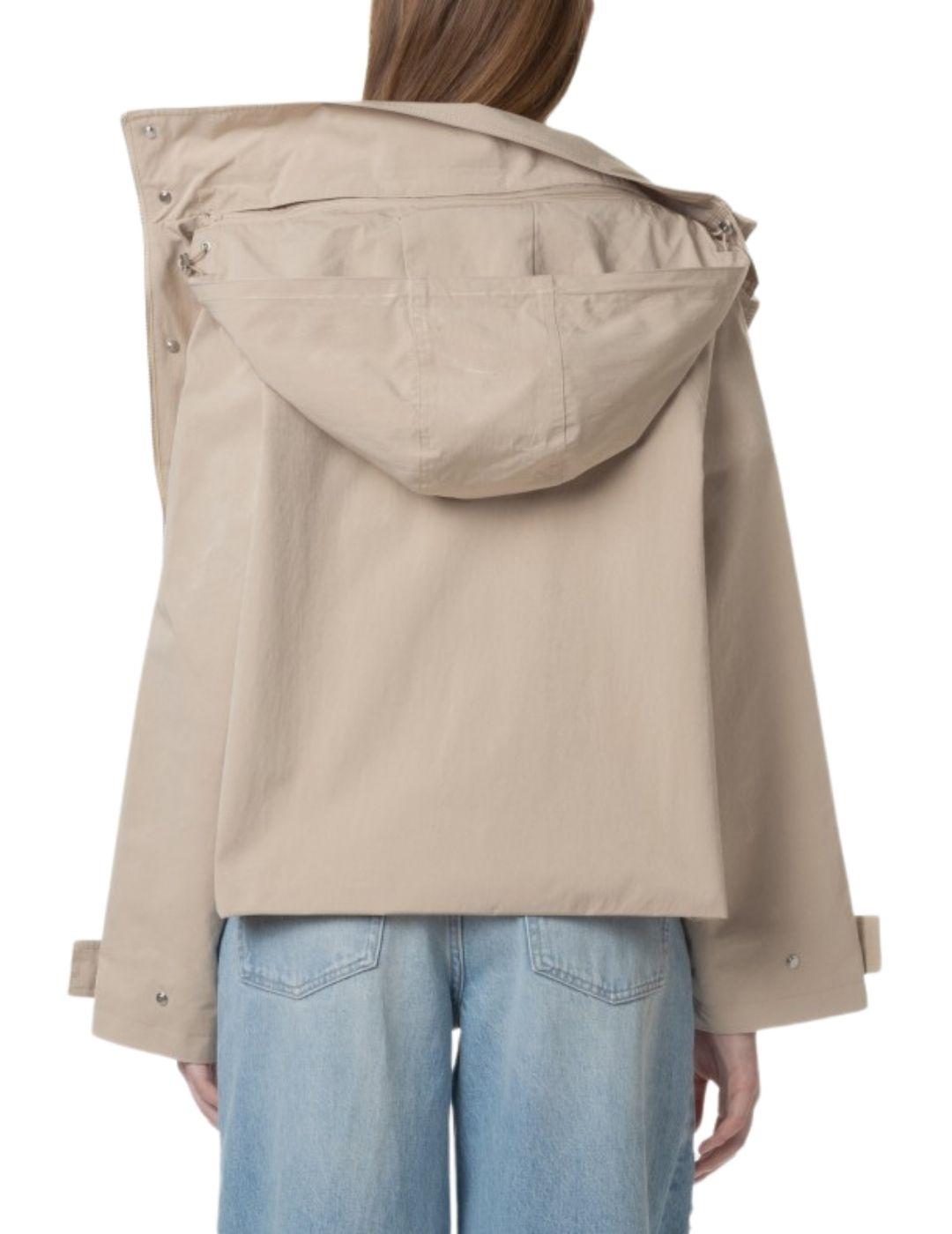 Chaqueta Calvin Klein de mujer holgada con capucha de nailon