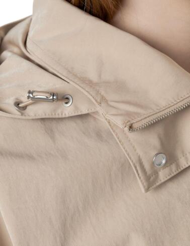 Chaqueta Calvin Klein de mujer holgada con capucha de nailon