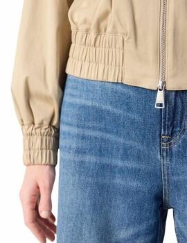 Cazadora Lacoste Bomber en beige de mujer