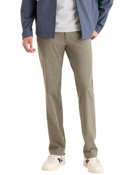 Pantalón Dockers Go Activeflex Chino, Slim Fit para hombre