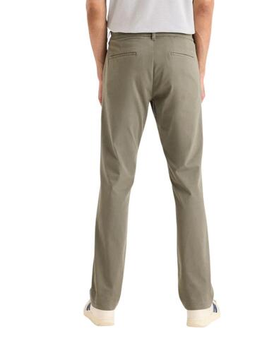 Pantalón Dockers Go Activeflex Chino, Slim Fit para hombre