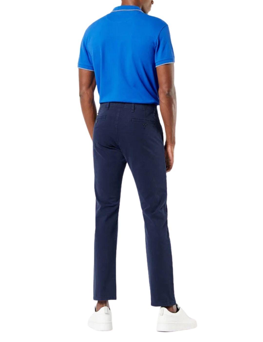 Dockers pantalón Ultimate chino slim marino