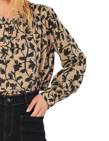 Camisa Indi & Cold blusa cuello mao con estampado floral