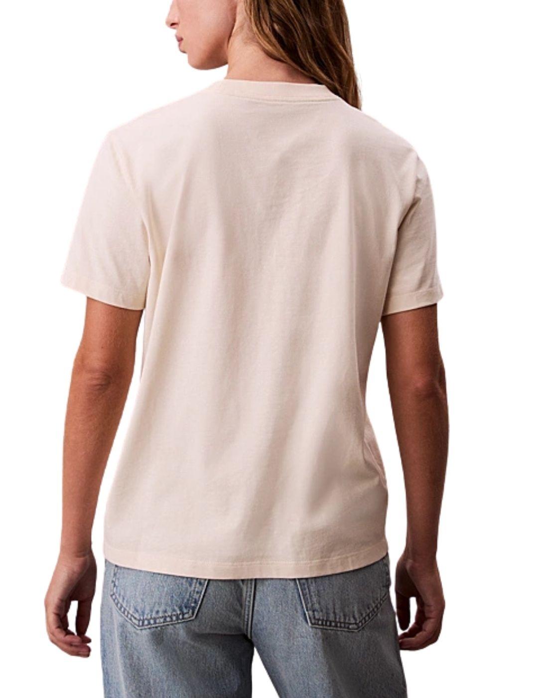 Camiseta Calvin Klein con monograma estampado en el pecho