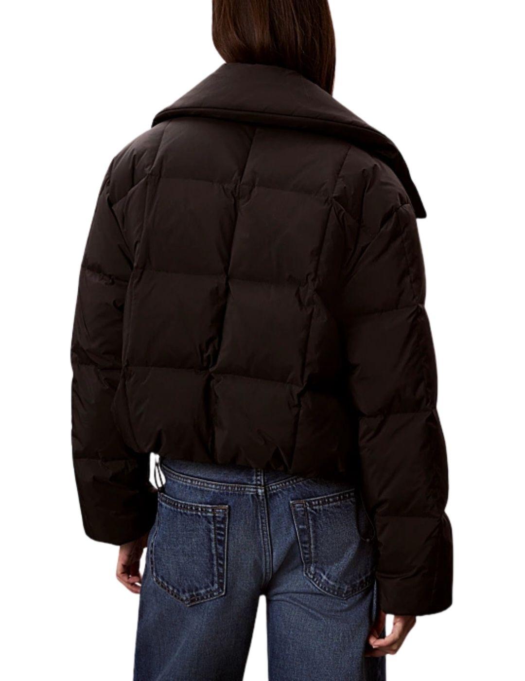Chaqueta corta Calvin Klein en negro de mujer
