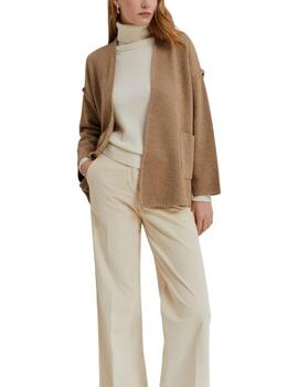 Abrigo corto Lion of Porches de punto en beige de mujer