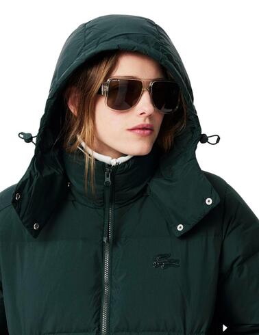 Chaqueta Lacoste con capucha acolchada de corte holgado