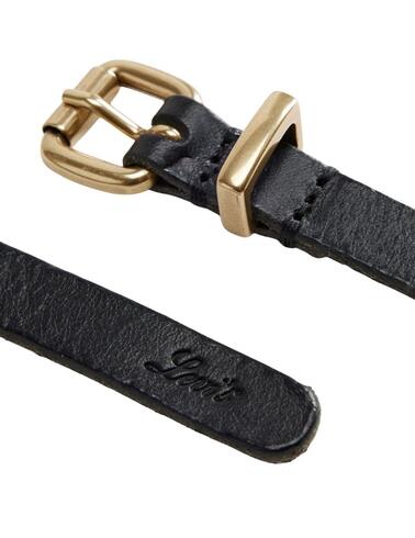 Cinturón Levi's® fino de cuero en negro para mujer