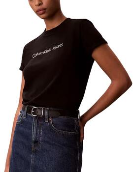 Camiseta Calvin Klein slim fit de mujer en negro