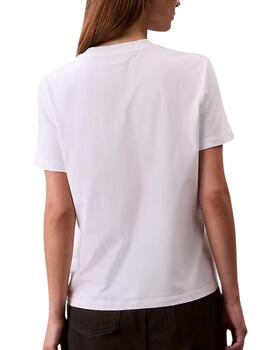 Camiseta Calvin Klein slim fit de mujer en blanco