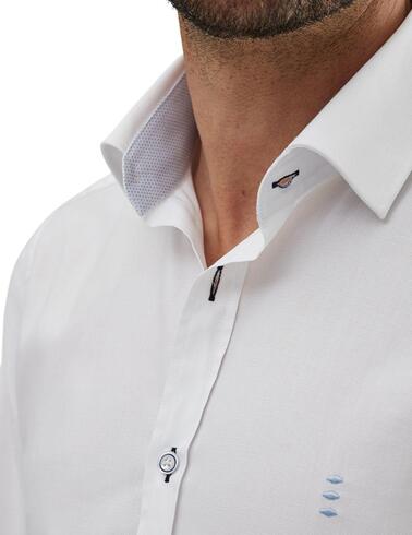 Camisa Florentino slim fit estructurada con detalles